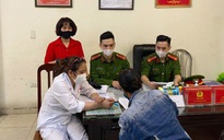 Không đeo khẩu trang nơi công cộng, người phụ nữ ở Hà Nội bị phạt 200.000 đồng