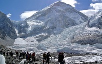 Xe buýt rơi vào khe núi, 19 người thiệt mạng ở dãy Himalaya