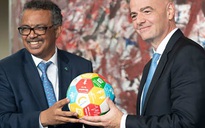 FIFA tung gói trợ giúp 2,7 tỉ USD "giải cứu" bóng đá