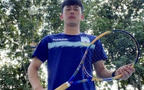 Chờ Pleiku gỡ bỏ lệnh cấm tập thể thao, cầu thủ HAGL chọn đánh tennis trong lúc giãn cách