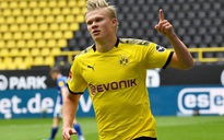 "Sát thủ" Haaland rực sáng, Dortmund đại thắng derby Bundesliga