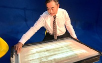 Cuộc chơi rối bóng với tranh cát của Đặng Trí Đức