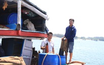 Ngư dân Quảng Ngãi trình báo tàu cá bị tàu Trung Quốc đâm hỏng, lấy tài sản ở Hoàng Sa