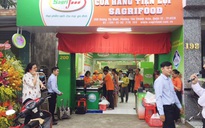 Sagrifood bán gà thả vườn VietGAP trên Lazada giá 79.000 đồng/con