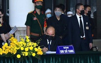 Thủ tướng, Chủ tịch Quốc hội ghi gì trong sổ tang nguyên Tổng Bí thư Lê Khả Phiêu?