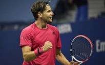 Nén đau, Dominic Thiem đánh bại Medvedev để vào chung kết US Open