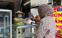 Đà Nẵng: Hàng quán ăn uống nhộn nhịp trở lại trong ngày đầu nới lỏng giãn cách