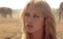 “Bond girl” Tanya Roberts qua đời