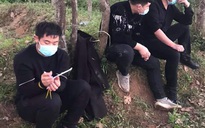 Nhóm người Trung Quốc bỏ chạy tán loạn sau cuộc gọi "khẩn" của người dân