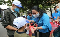 "Chuyến tàu mùa Xuân" đưa 500 gia đình công nhân về quê đón Tết