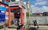 Chuyện lạ: ATM giao dịch ế ẩm những ngày cuối năm