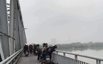 Để lại xe máy và thư tuyệt mệnh trên cầu, người đàn ông nhảy xuống sông tự tử
