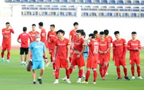 CLIP: Đội tuyển Việt Nam hứng khởi trong buổi tập đầu tiên trên sân Bà Rịa - Vũng Tàu