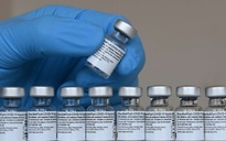 2 lô vắc-xin Pfizer hơn 2,9 triệu liều được gia hạn sẽ bảo quản và tiêm chủng bình thường
