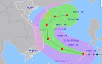 Siêu bão Rai giật cấp 17 vào Biển Đông, hướng di chuyển bất thường