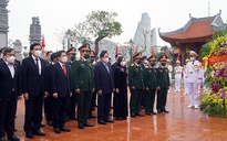 Thủ tướng Phạm Minh Chính dâng hương Đền thờ Bác Hồ tại Quảng Bình