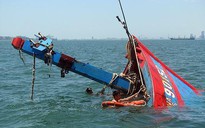 Tàu hàng "khủng" đâm chìm tàu cá ngư dân Quảng Bình rồi bỏ chạy