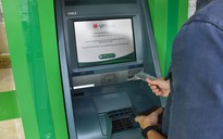 Thời của thẻ ATM gắn chip