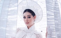 Khánh Vân giới thiệu áo dài dự thi Hoa hậu Hoàn vũ, cư dân mạng hỏi "sao giống thần điêu?"
