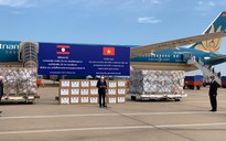Việt Nam tặng Lào 500.000 USD và vật tư, thiết bị y tế ứng phó Covid-19