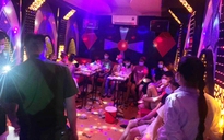 Bắt quả tang 13 nam nữ "bay lắc" trong quán karaoke giữa dịch Covid-19