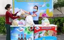 San sẻ gánh lo với công nhân mùa dịch