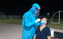 Vợ sốt, chồng chở tới bệnh viện kiểm tra, kết quả cả hai cùng dương tính SARS-CoV-2