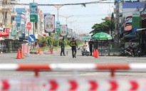 Covid-19: Campuchia phong tỏa 8 tỉnh, áp dụng giới nghiêm chưa từng có
