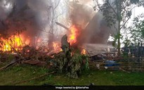 Philippines: Máy bay quân sự hạ cánh trượt đường băng, bốc cháy dữ dội
