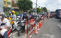 Quảng Nam đón người dân ở Đà Nẵng về quê bằng ôtô, dẫn đoàn đi xe máy