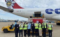 13 tấn thiết bị y tế của Thụy Sĩ gửi tặng đã đến sân bay Tân Sơn Nhất