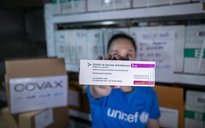 Thêm 1,18 triệu liều vắc-xin Covid-19 về Việt Nam