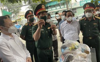 Phó Thủ tướng Lê Văn Thành và Bộ trưởng Bộ Quốc phòng thăm Bệnh viện dã chiến số 5