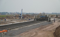 Đề nghị dự án cải tạo đường cất, hạ cánh sân bay Tân Sơn Nhất được thi công xuyên dịch