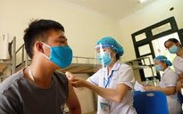 Người viêm gan siêu vi B, viêm mũi dị ứng... tiêm vắc-xin Covid-19 có đáng lo không?