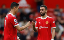 Vì sao Bruno Fernandes sút hỏng penalty trong trận Man United thua Aston Villa?