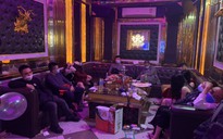 Kiểm tra quán karaoke, phát hiện nhiều nam nữ đang phê ma túy