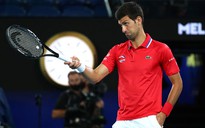 Djokovic tự chuốc lấy rắc rối?