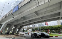 Đề xuất cấm lưu thông dưới dạ cầu vượt Nguyễn Hữu Cảnh