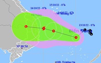 Áp thấp nhiệt đới khả năng mạnh lên thành bão hướng vào từ Quảng Trị - Phú Yên