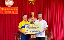 Bia Larue trao tặng 2 tỉ đồng tiếp sức cho Đà Nẵng vượt qua trận lũ lịch sử