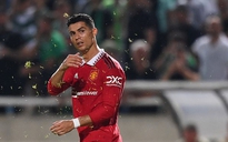 Chelsea sẵn sàng chìa tay "cứu vớt" Ronaldo