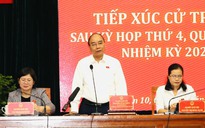 Chủ tịch nước Nguyễn Xuân Phúc đang tiếp xúc cử tri quận 10 - TP HCM