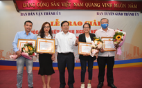 Báo Người Lao Động đoạt 4 giải cuộc thi viết "Tình người nơi tuyến đầu phòng, chống dịch Covid-19"