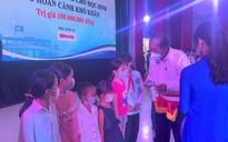 100 suất học bổng tặng học sinh nghèo ở Thừa Thiên - Huế