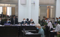 Xét xử sai phạm đất đai ở Khánh Hòa: Cựu chủ tịch tỉnh khóc tại tòa