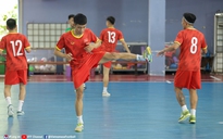 Tuyển futsal Việt Nam quyết thắng ngày ra quân