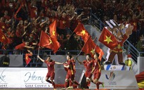Màn ăn mừng tưng bừng cùng HCV SEA Games của các tuyển thủ nữ Việt Nam