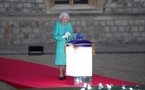 Nữ hoàng Anh ra thông báo gây tiếc nuối về Đại lễ Bạch kim