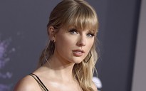 Taylor Swift phản pháo chỉ trích là “tội phạm khí hậu”